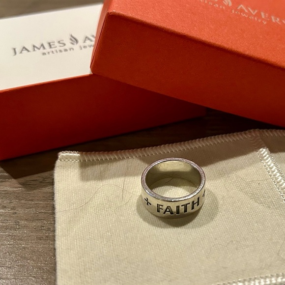 James Avery Jewelry - RETIRED James Avery Faith Hope Love band, size 5.5 ✨